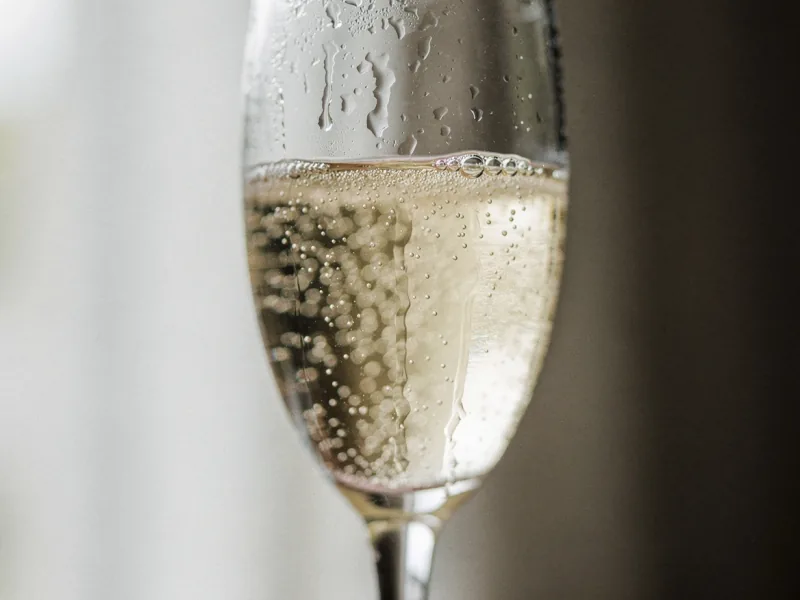 Schaumwein: Extra Dry klingt trockener, als es ist